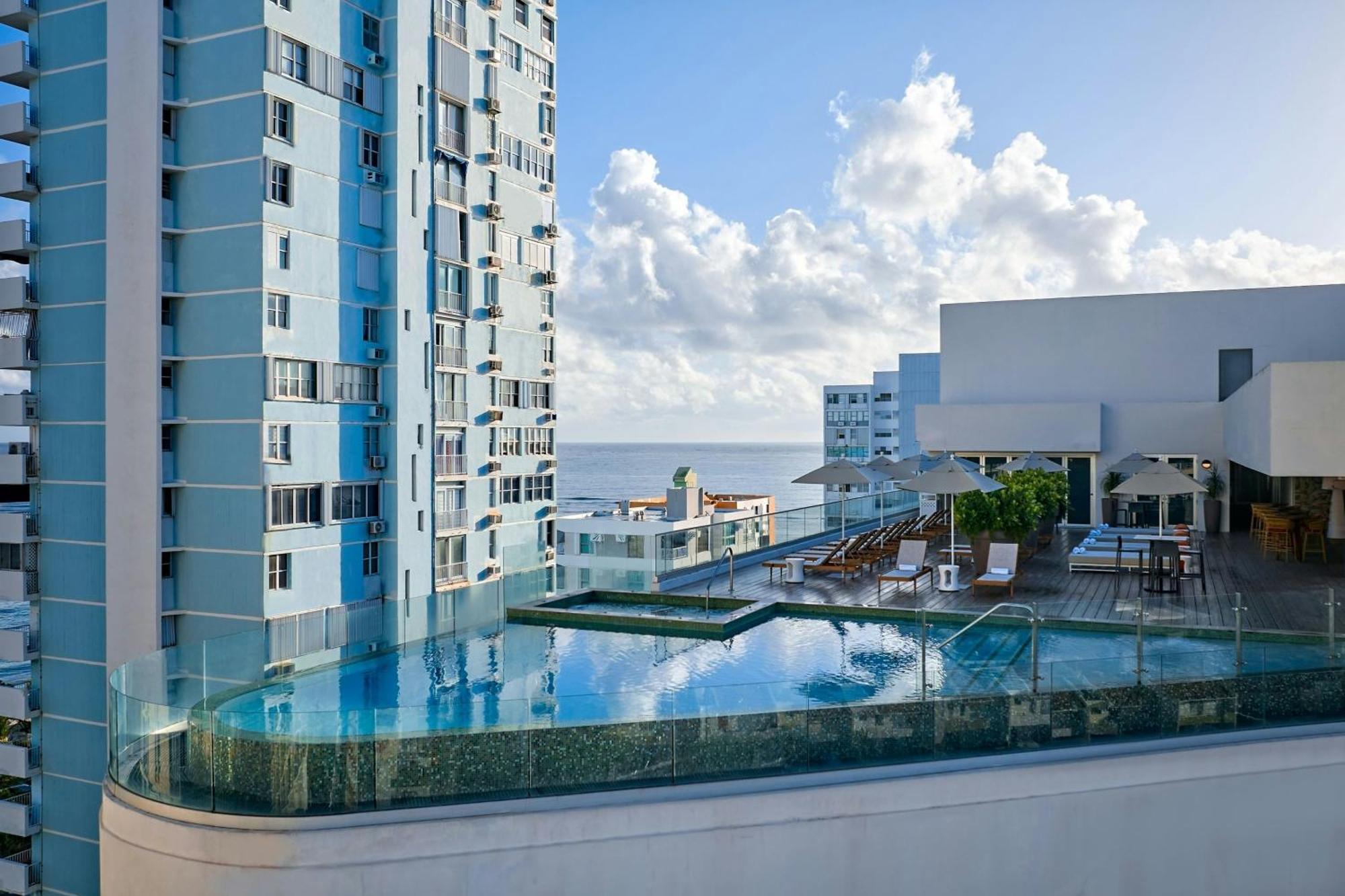 Casa Costera, Isla Verde Beach, Apartments By Marriott Bonvoy San Juan Extérieur photo