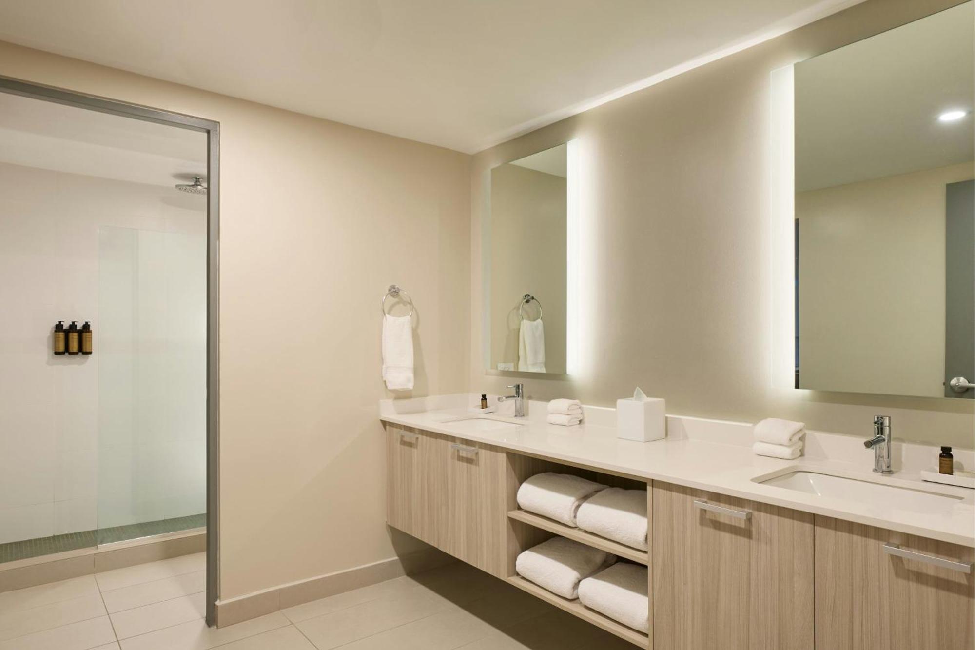 Casa Costera, Isla Verde Beach, Apartments By Marriott Bonvoy San Juan Extérieur photo